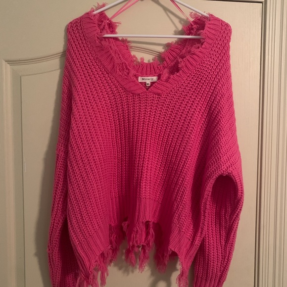 Pink sweater! - Picture 2 of 4